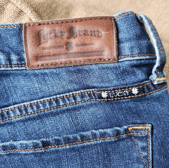 Lucky Brand Women’s Sofia Boot Jeans - Picture 10 of 12